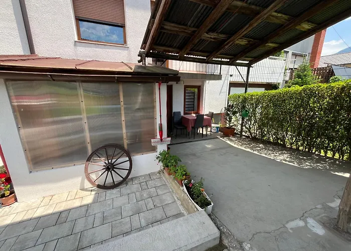 Stanojkov 2 아파트 보베츠